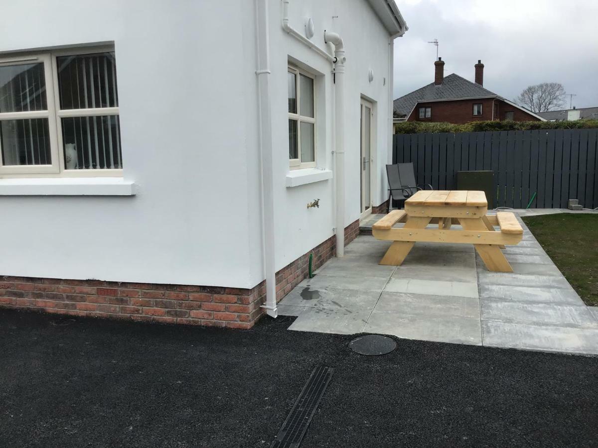 Slievenagarragh. A House In The Garden Villa Hilltown ภายนอก รูปภาพ